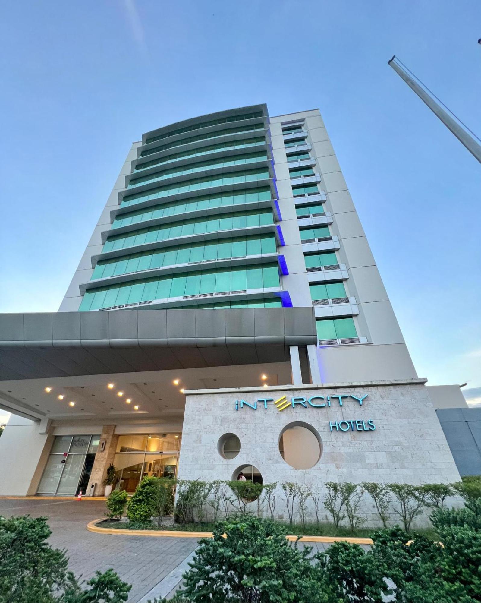 Intercity Hotels סן פדרו סולה מראה חיצוני תמונה